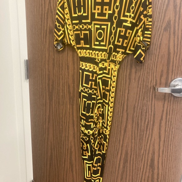 Fashion Nova romper - Picture 5 of 5